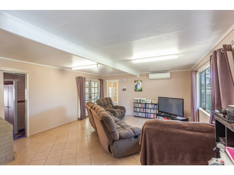 1 McLeish Street, Harristown QLD 4350