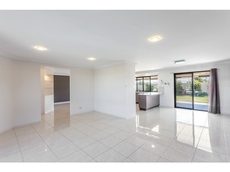 11 Grandslam Street, Glenvale QLD 4350