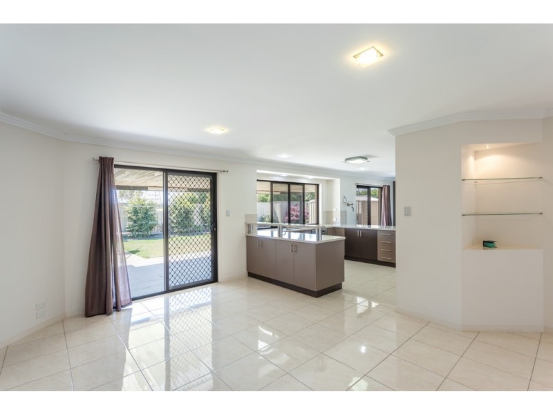 11 Grandslam Street, Glenvale QLD 4350