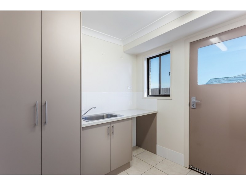 11 Grandslam Street, Glenvale QLD 4350
