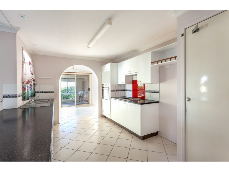 10 Moore Crescent, Wilsonton QLD 4350