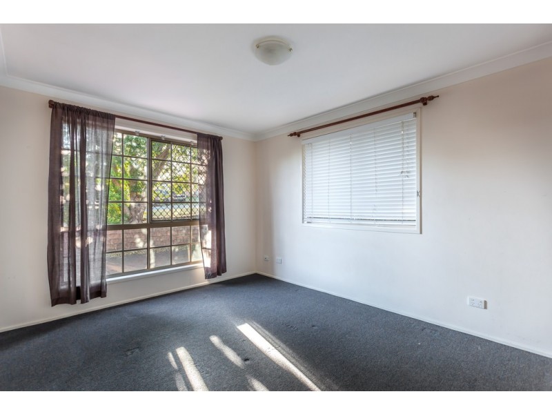 10 Moore Crescent, Wilsonton QLD 4350