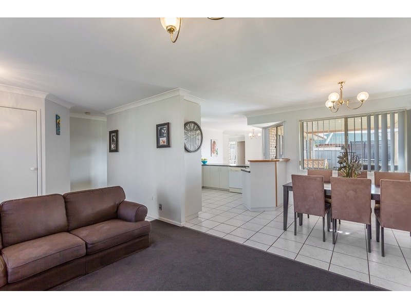 381 Spring Street, Kearneys Spring QLD 4350