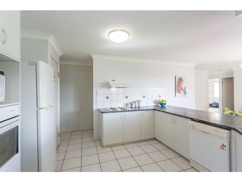 381 Spring Street, Kearneys Spring QLD 4350