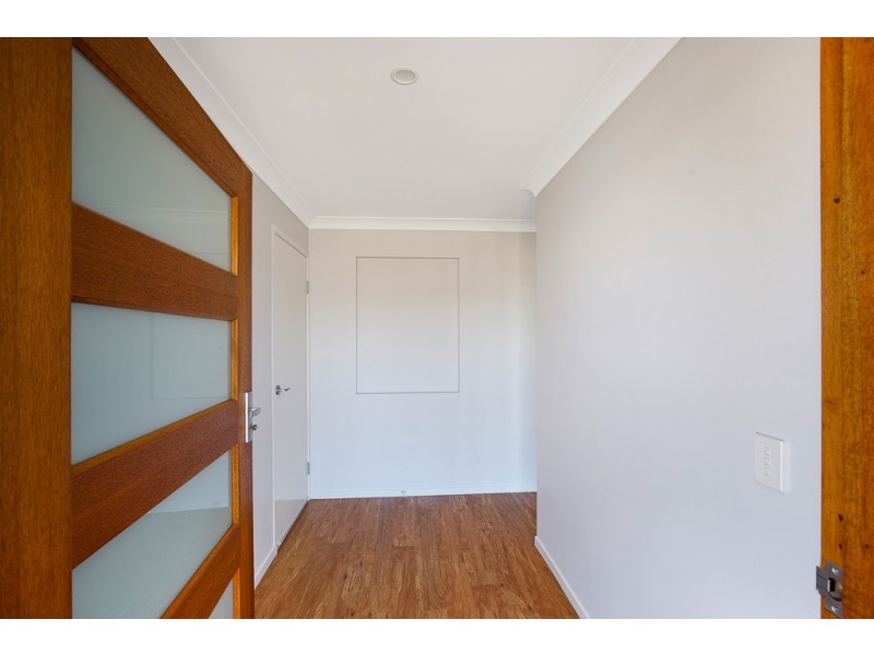 15 Entabeni Drive, Kearneys Spring QLD 4350