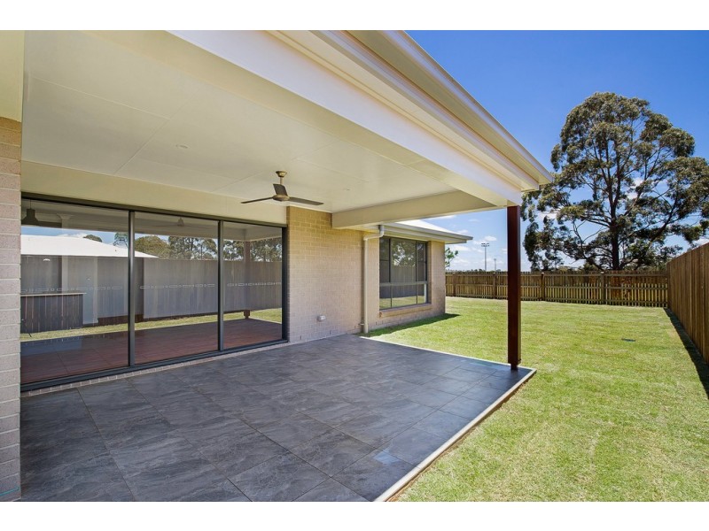 15 Entabeni Drive, Kearneys Spring QLD 4350