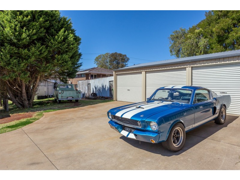 95 Ramsay Street, Centenary Heights QLD 4350