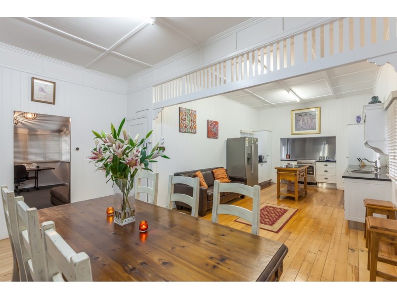 163 Long Street, South Toowoomba QLD 4350