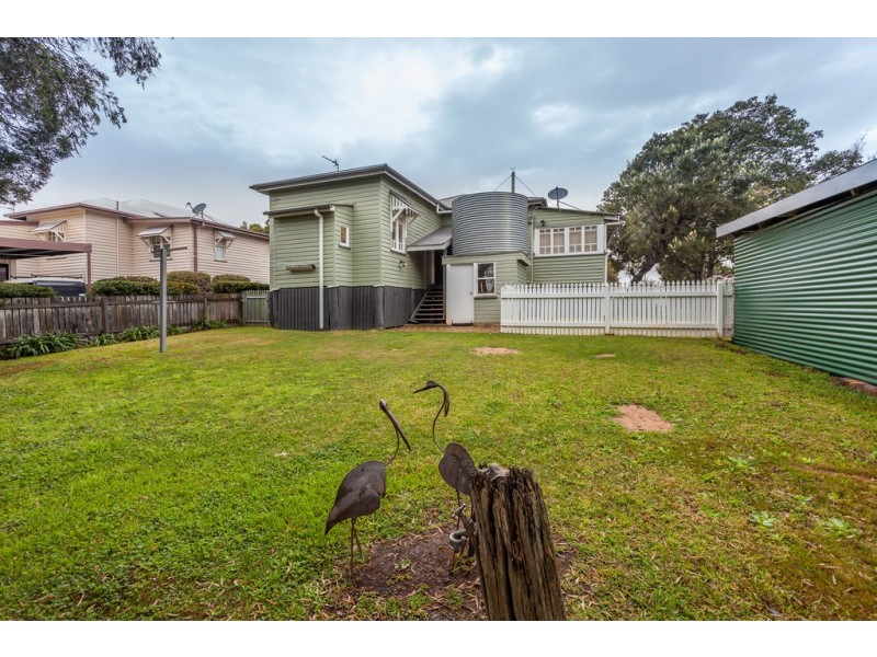 163 Long Street, South Toowoomba QLD 4350