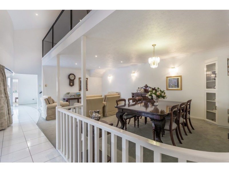 6 Llanwynne Court, Middle Ridge QLD 4350