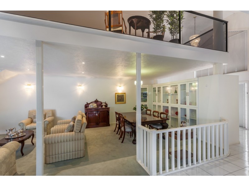 6 Llanwynne Court, Middle Ridge QLD 4350