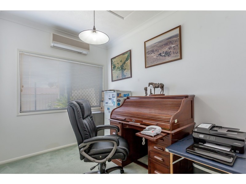 6 Llanwynne Court, Middle Ridge QLD 4350