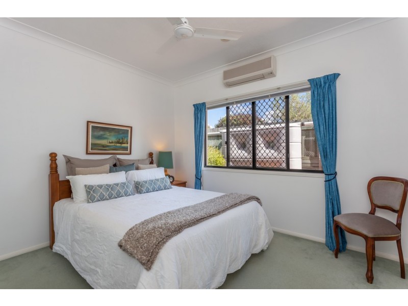 6 Llanwynne Court, Middle Ridge QLD 4350