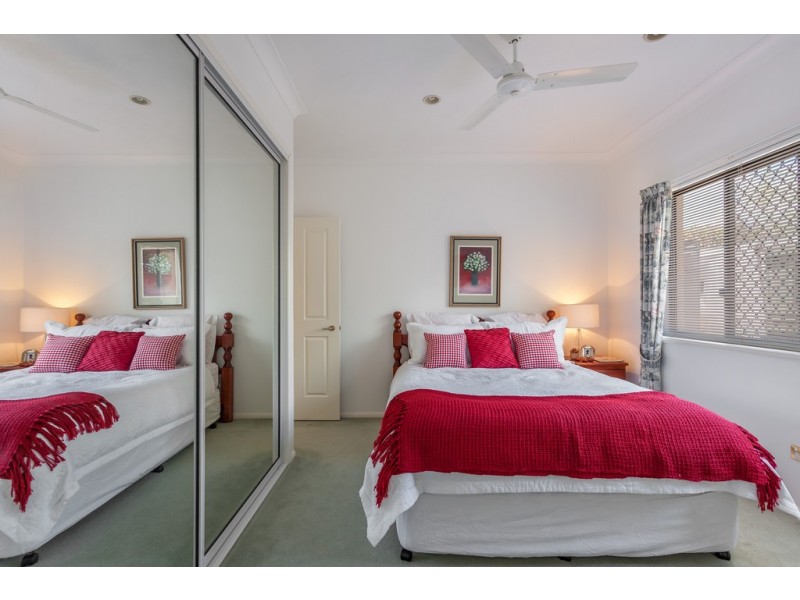 6 Llanwynne Court, Middle Ridge QLD 4350