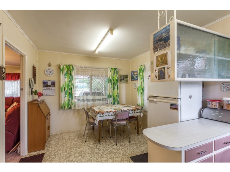 46 Jellicoe Street, Mount Lofty QLD 4350