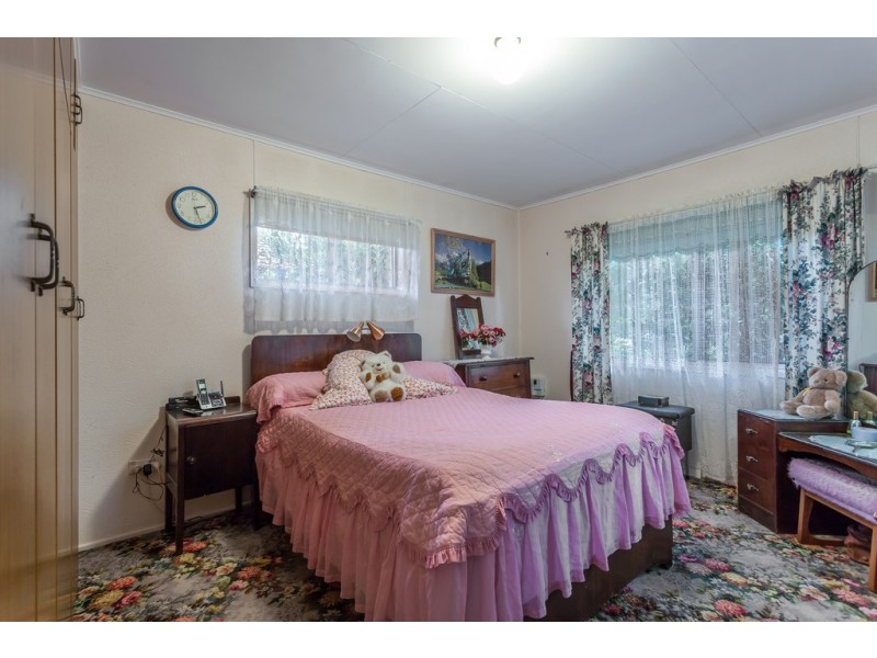 46 Jellicoe Street, Mount Lofty QLD 4350