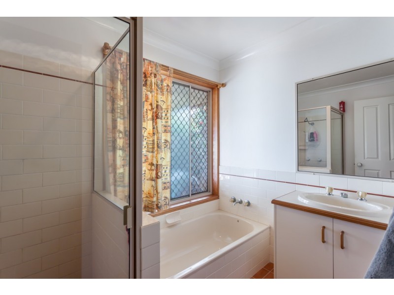 23 Osborne Court, Kearneys Spring QLD 4350