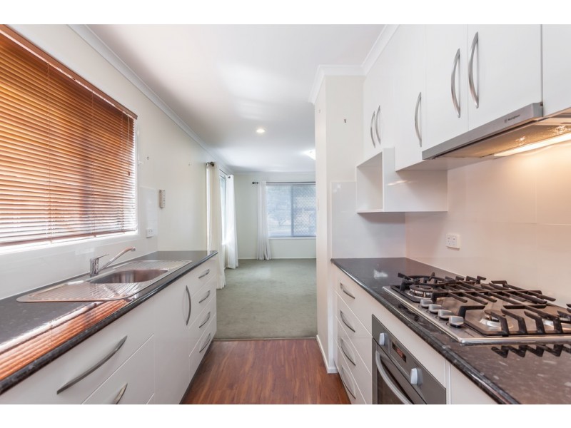 2/61 Agnes Street, Centenary Heights QLD 4350