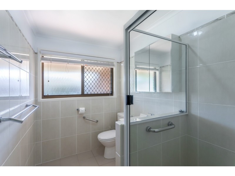 2/61 Agnes Street, Centenary Heights QLD 4350