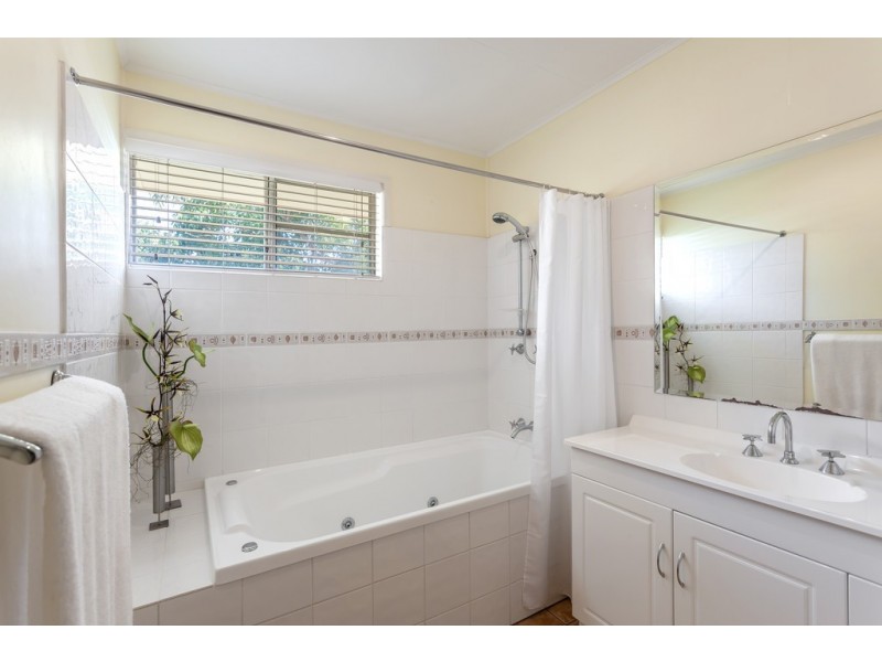 19 Jean Street, Harristown QLD 4350