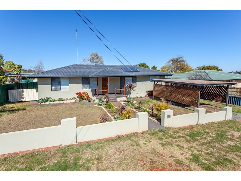 28 Crotty Street, Centenary Heights QLD 4350