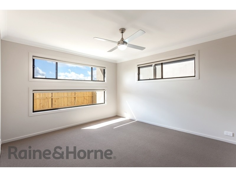 7 Farrer Street, Cranley QLD 4350