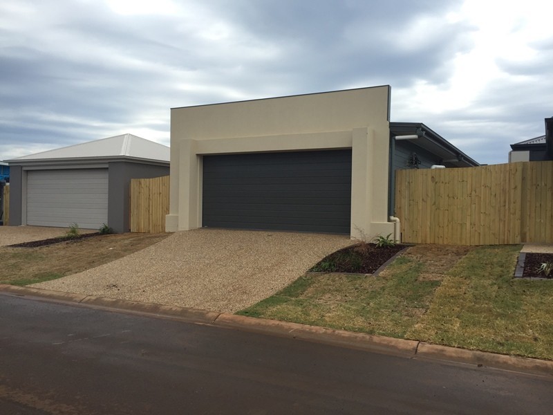 7 Farrer Street, Cranley QLD 4350