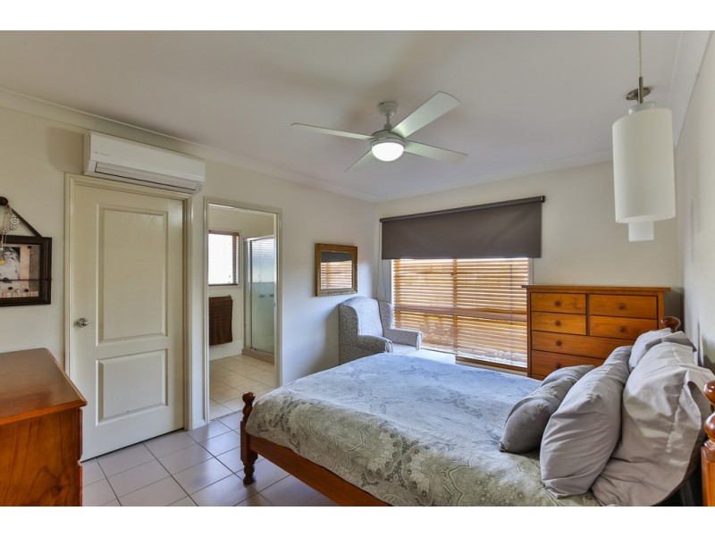 12 Jacquelyn Court, Oakey QLD 4401