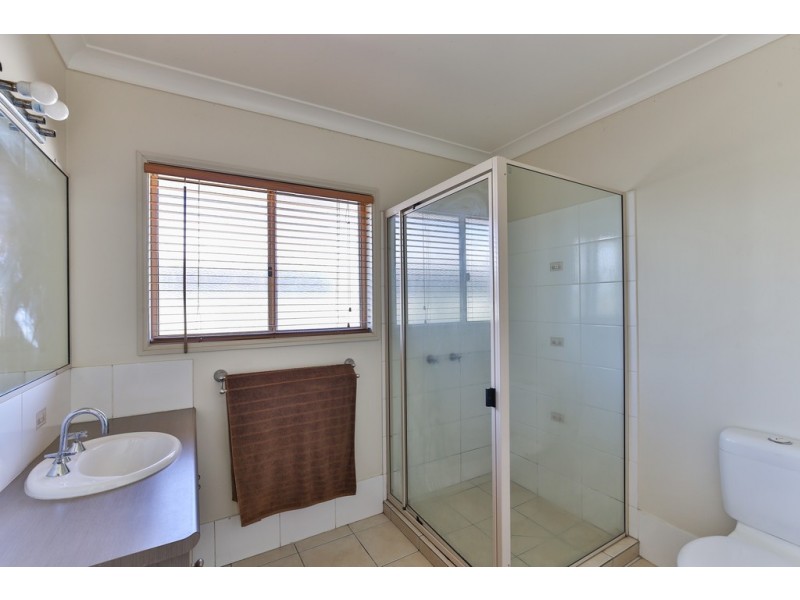 12 Jacquelyn Court, Oakey QLD 4401