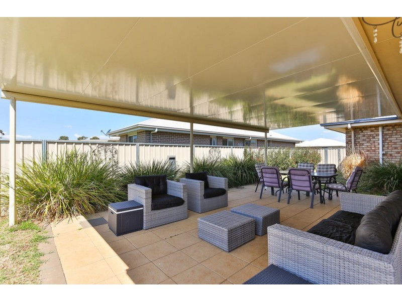 12 Jacquelyn Court, Oakey QLD 4401