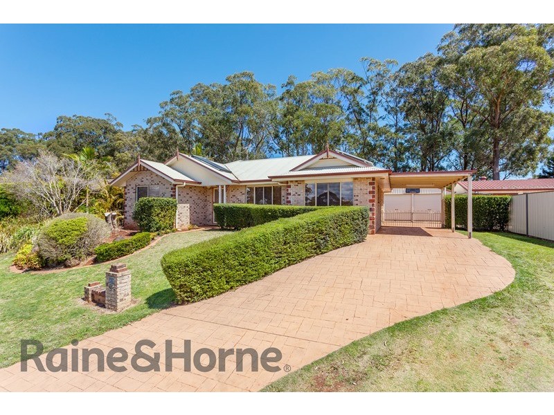 13 Christina Court, Middle Ridge QLD 4350