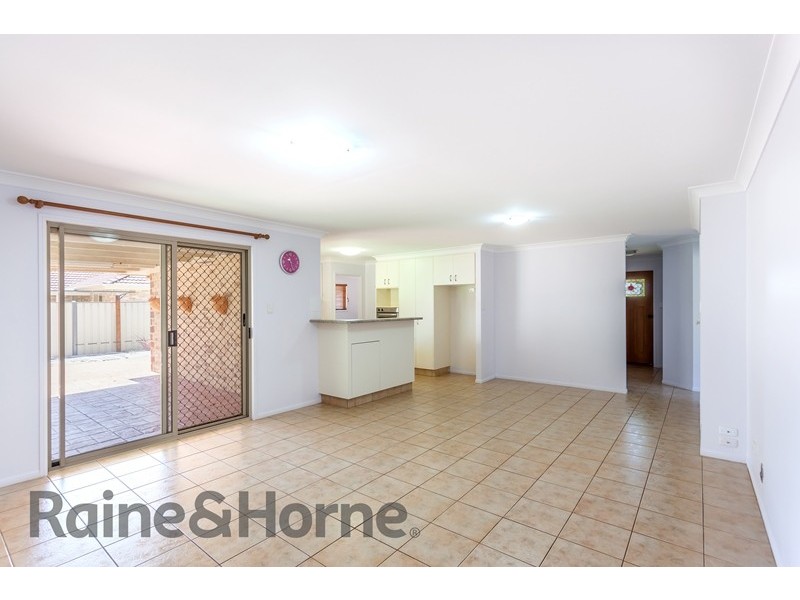 13 Christina Court, Middle Ridge QLD 4350
