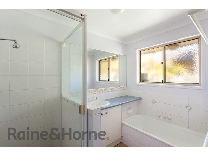 13 Christina Court, Middle Ridge QLD 4350
