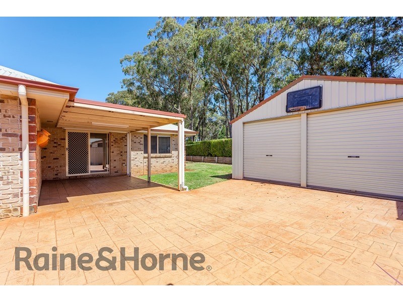 13 Christina Court, Middle Ridge QLD 4350