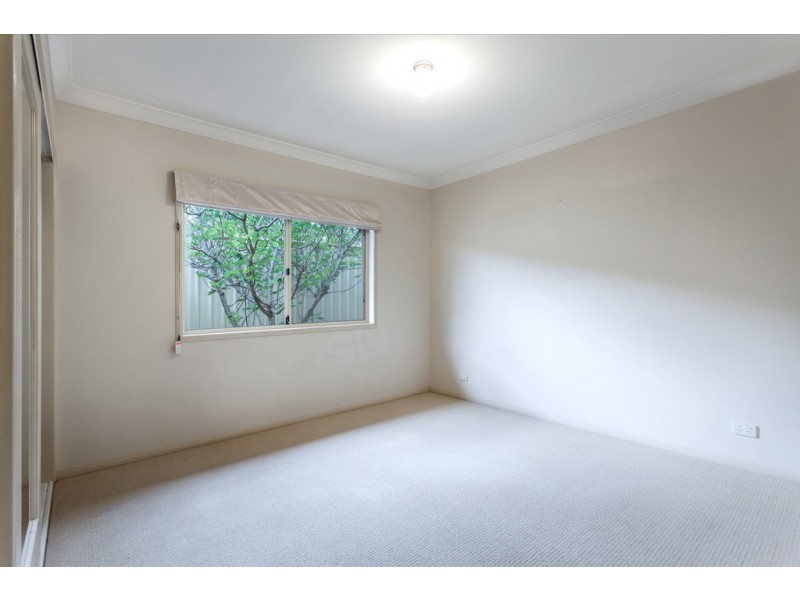 9 Chifley Court, Middle Ridge QLD 4350