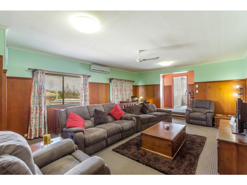 23 Perry Street, Harlaxton QLD 4350