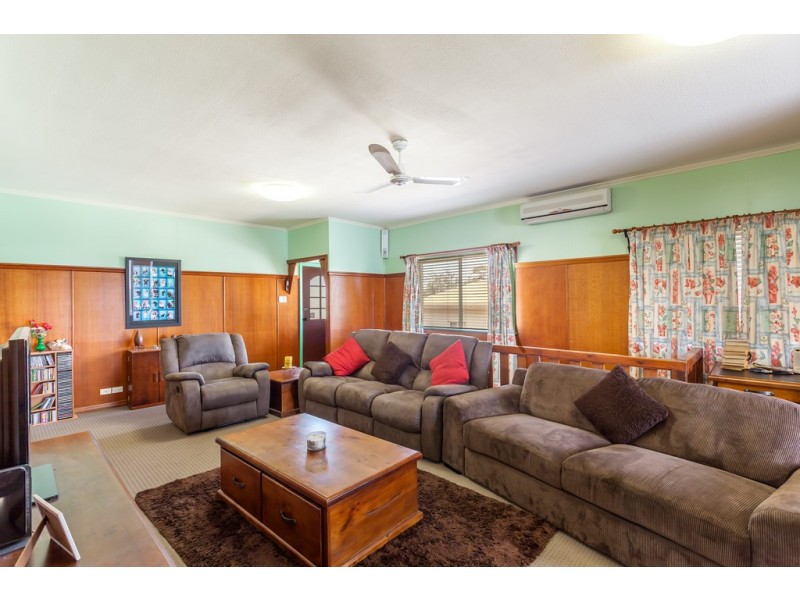 23 Perry Street, Harlaxton QLD 4350