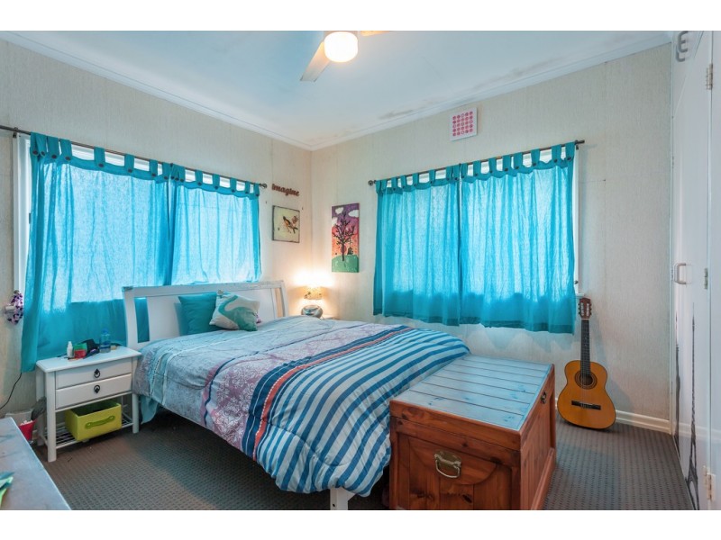 23 Perry Street, Harlaxton QLD 4350