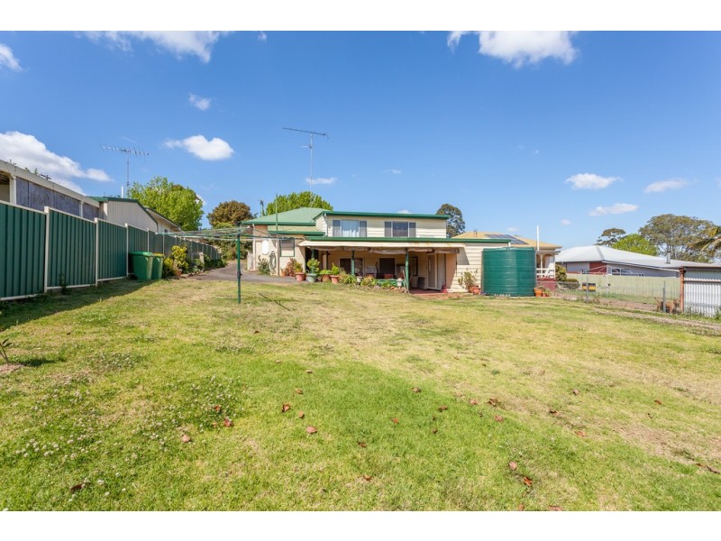 23 Perry Street, Harlaxton QLD 4350