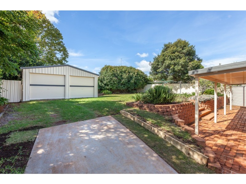 21 Melway Crescent, Harristown QLD 4350
