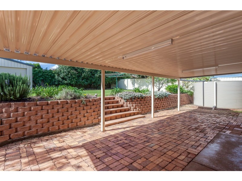 21 Melway Crescent, Harristown QLD 4350