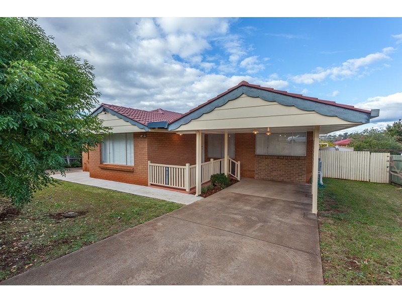 66 Hoey Street, Kearneys Spring QLD 4350