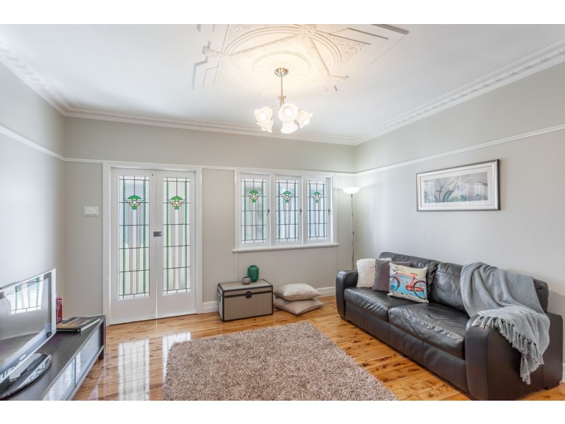 100 Water Street, South Toowoomba QLD 4350