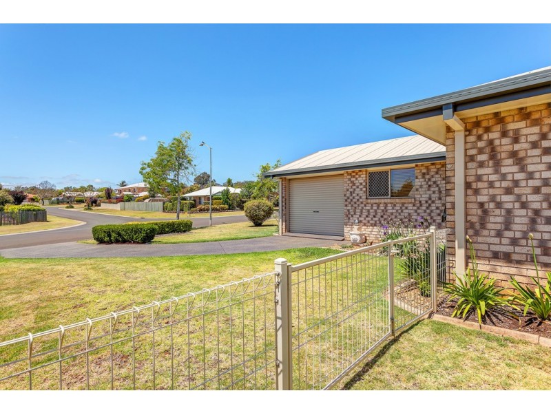 23 Dandelion Drive, Middle Ridge QLD 4350