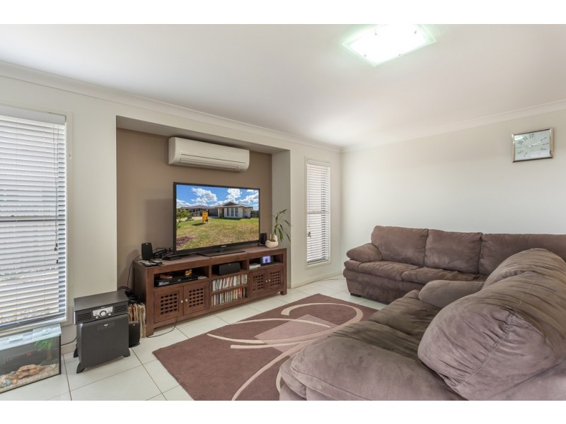 5 O’Grady Street, Kearneys Spring QLD 4350