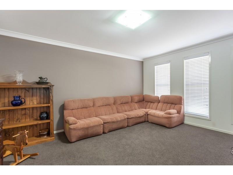 5 O’Grady Street, Kearneys Spring QLD 4350