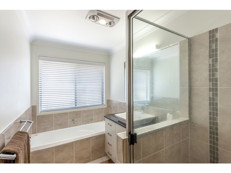 5 O’Grady Street, Kearneys Spring QLD 4350