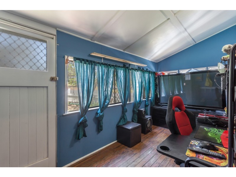 79 Ruthven Street, Harlaxton QLD 4350