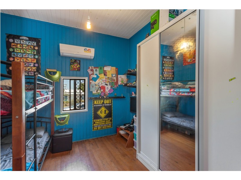 79 Ruthven Street, Harlaxton QLD 4350