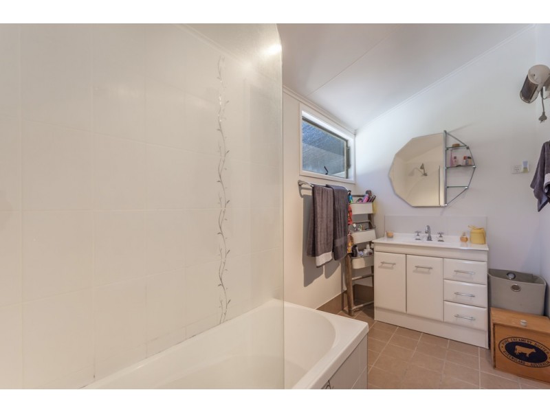 79 Ruthven Street, Harlaxton QLD 4350